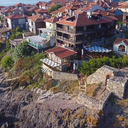 докторската къща Къща за гости 3*