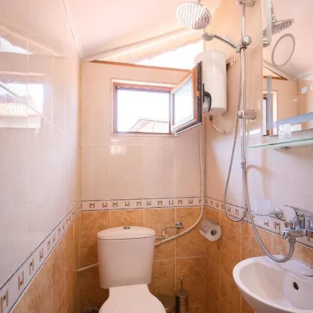 Doctor's House 3*