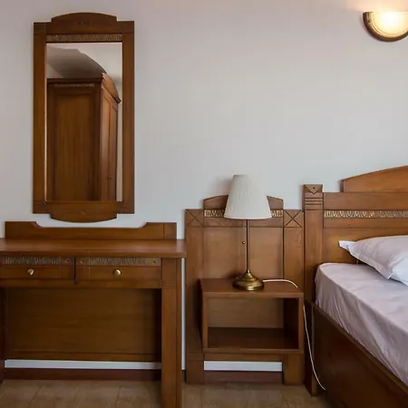 Doctor's House 3*