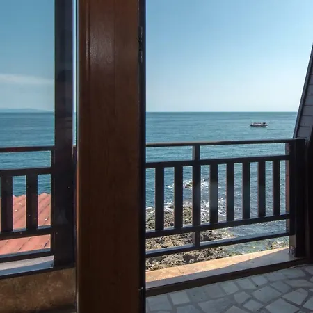 Doctor's House 3* Sozopol
